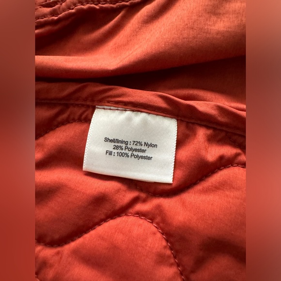 Peter Millar Blakely Quilted Travel Jacket Garnet Red Medium LF22Z12 Retail $235 - Picture 12 of 16